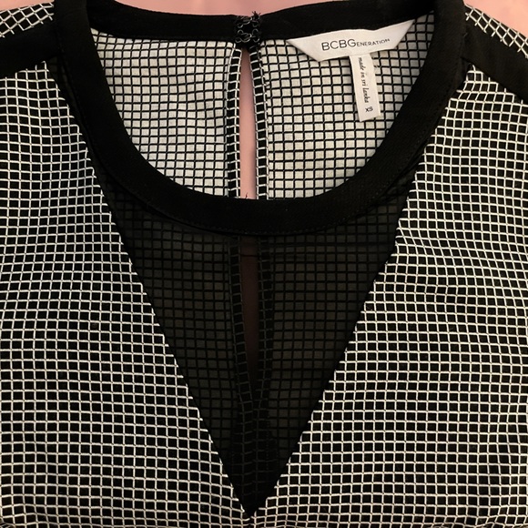 BCBGeneration back and white check shift dress with mesh detail - Picture 4 of 4